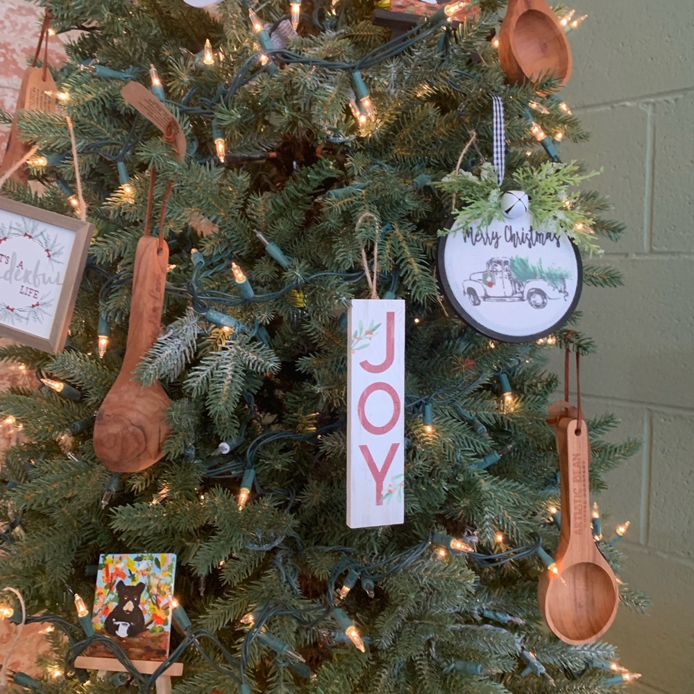 TIS THE SEASON FOR JOY…Have a virtual coffee in a quaint shop! Merry Shopping! - Picture 3 of 3